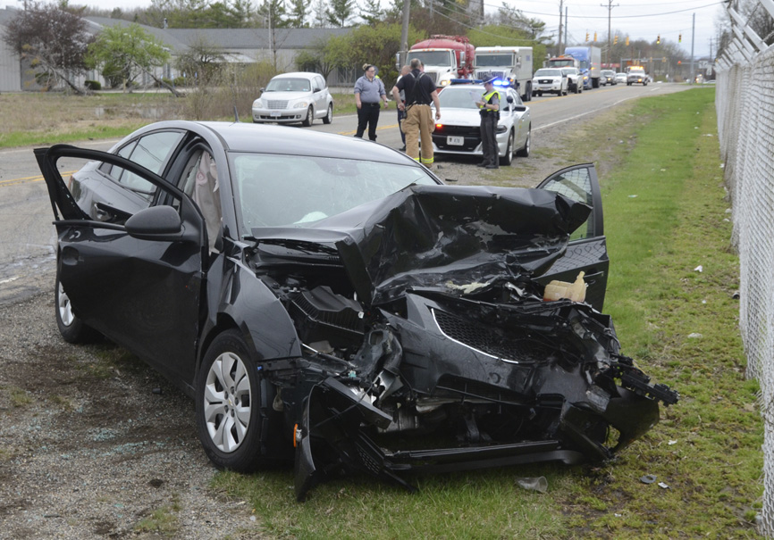 Severe crash in Howland leaves two injured News, Sports, Jobs